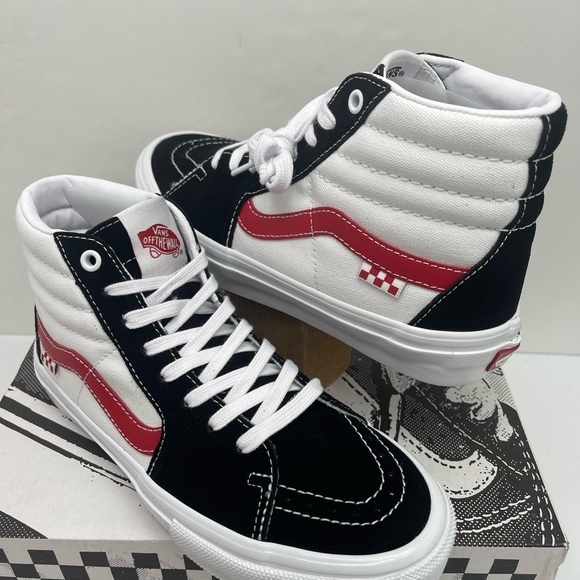 Vans Men’s Skate Sk8-Hi
Athletic Black/Red Sneakers
VN0A5FCC458 - Picture 13 of 16